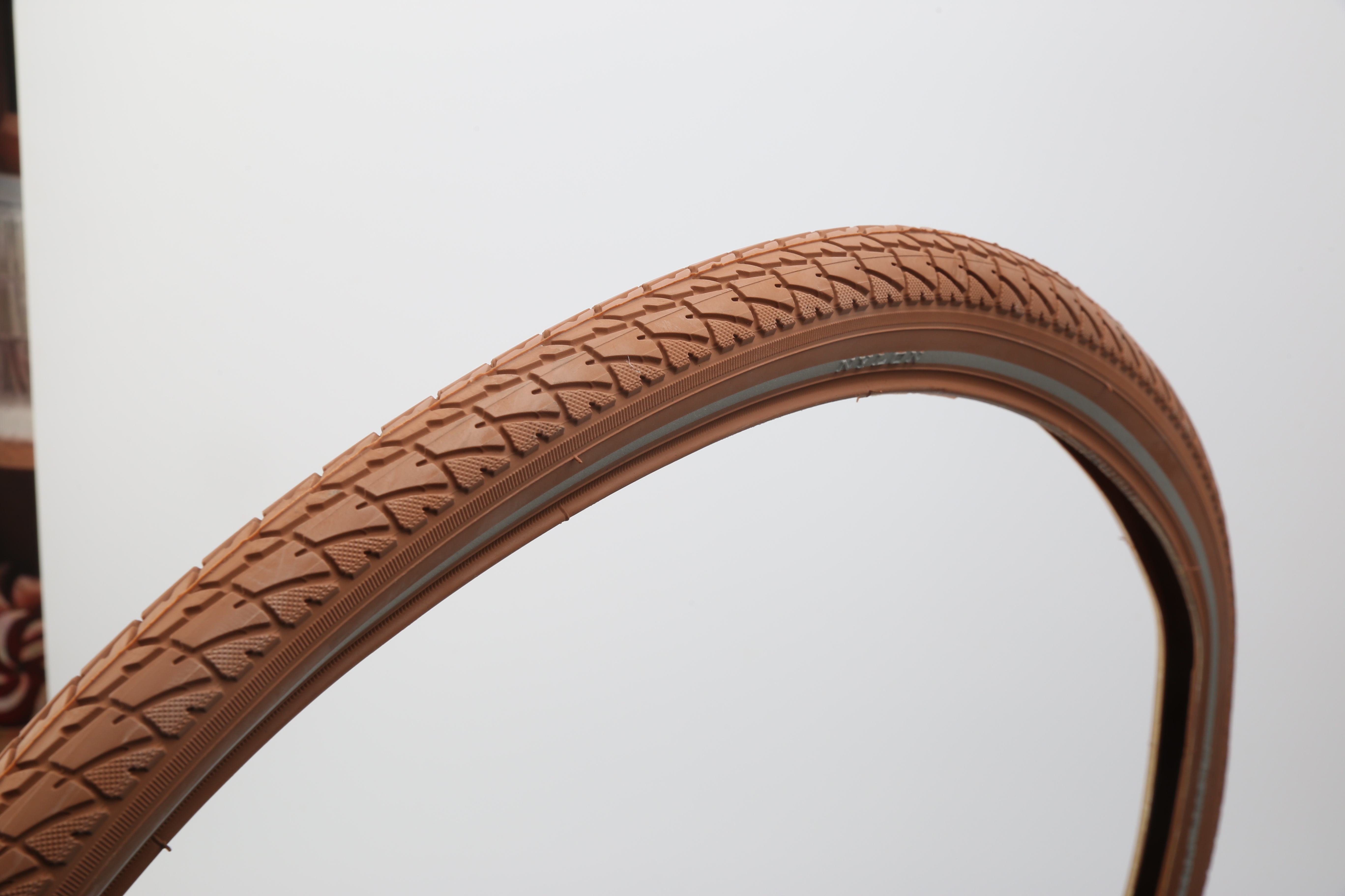 Reifen 28 City 700x45C, CST C-1446 28*1.75*2,brown tyre with reflective strip